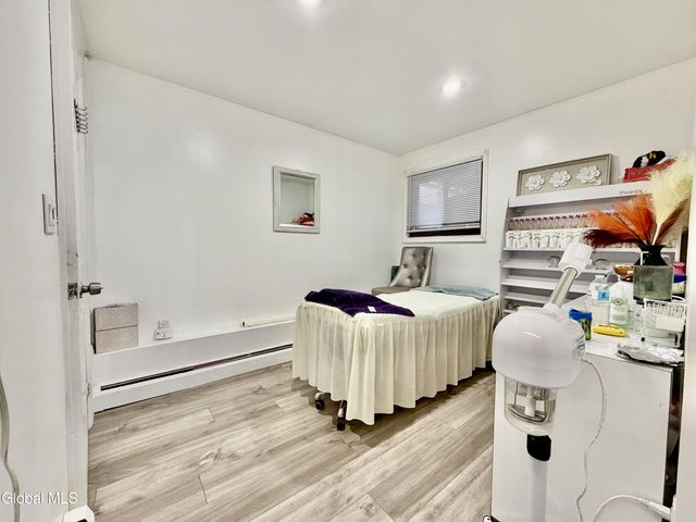 327 5th Avenue, Troy, NY 12182