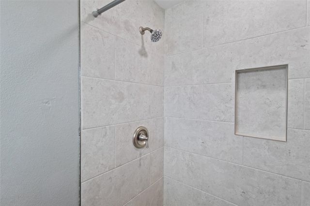 690 FOX STREET, Longboat Key, FL 34228