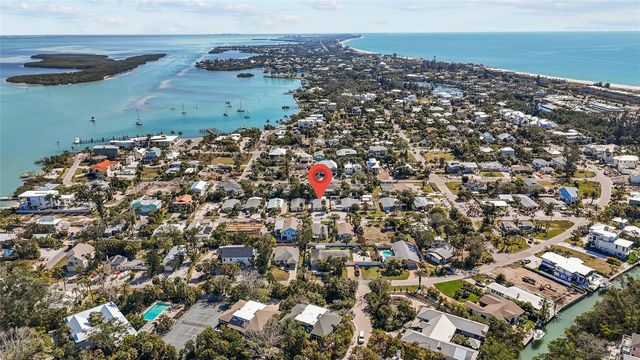 690 FOX STREET, Longboat Key, FL 34228