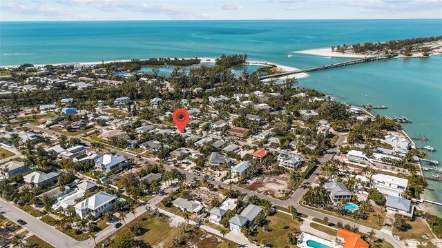 690 FOX STREET, Longboat Key, FL 34228