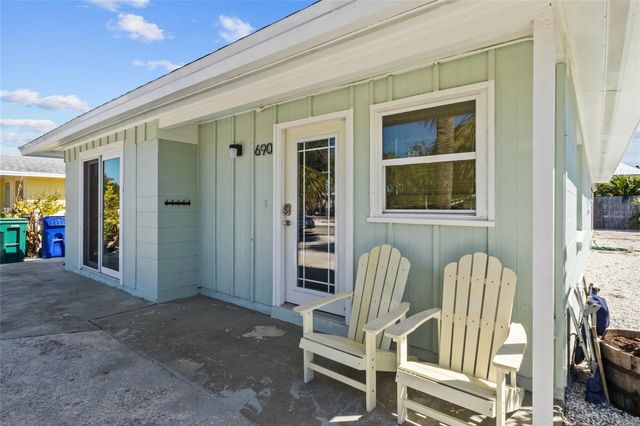 690 FOX STREET, Longboat Key, FL 34228