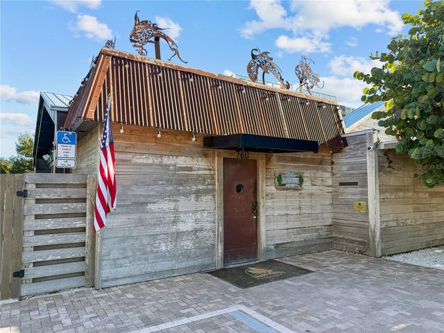 690 FOX STREET, Longboat Key, FL 34228