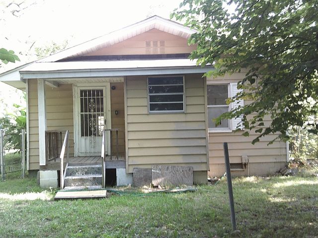 1005 Rector, Hot Springs, AR 71913