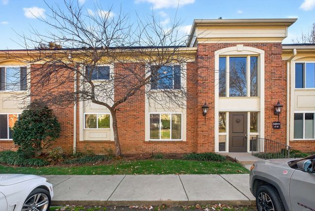 4487 Post Pl Apt 9, Nashville, TN 37205