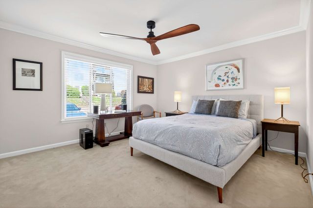 4487 Post Pl Apt 9, Nashville, TN 37205