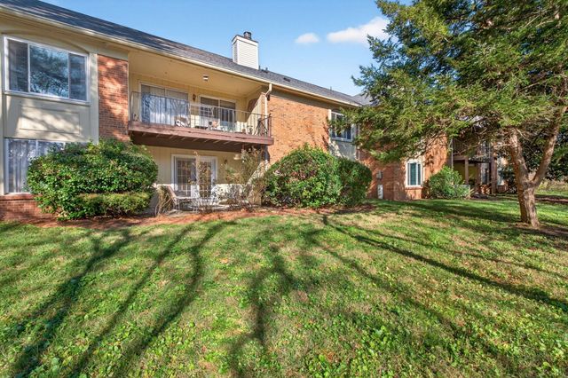 4487 Post Pl Apt 9, Nashville, TN 37205