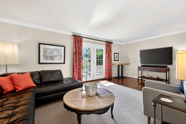 4487 Post Pl Apt 9, Nashville, TN 37205