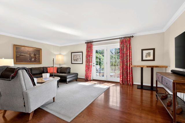 4487 Post Pl Apt 9, Nashville, TN 37205