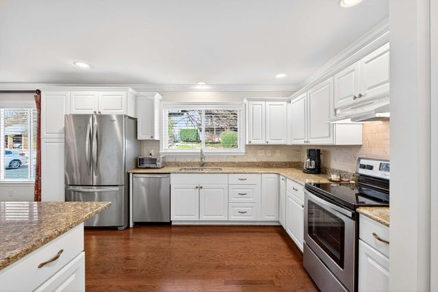 4487 Post Pl Apt 9, Nashville, TN 37205