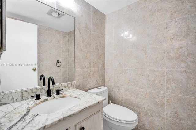 2301 S Ocean Dr 2206, Hollywood, FL 33019