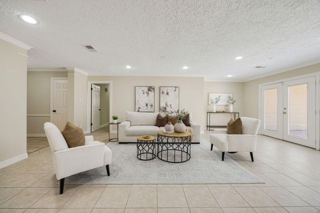 2811 Quincannon Lane, Houston, TX 77043