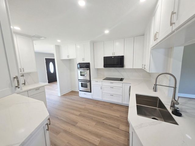 9734 Clanton Street, Houston, TX 77080