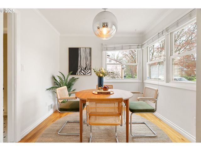 2834 Se 78TH Ave, Portland, OR 97206