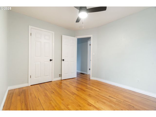 2834 Se 78TH Ave, Portland, OR 97206