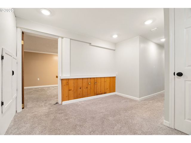 2834 Se 78TH Ave, Portland, OR 97206