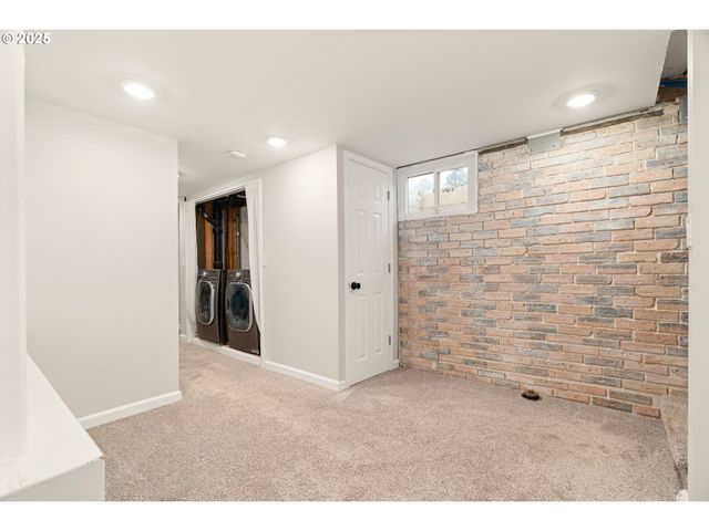 2834 Se 78TH Ave, Portland, OR 97206