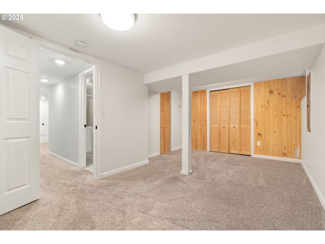 2834 Se 78TH Ave, Portland, OR 97206