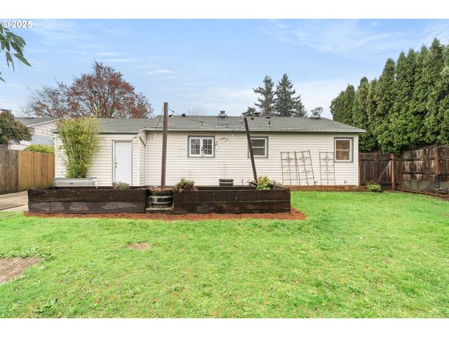 2834 Se 78TH Ave, Portland, OR 97206