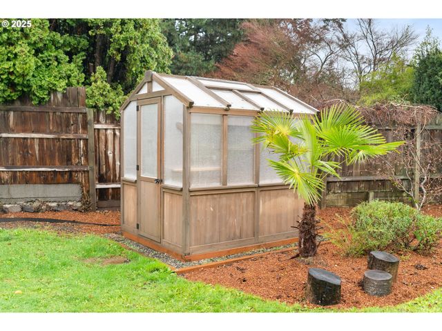 2834 Se 78TH Ave, Portland, OR 97206