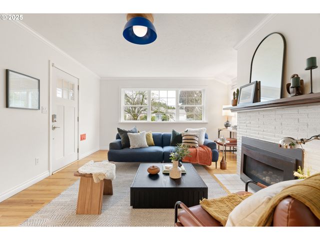 2834 Se 78TH Ave, Portland, OR 97206