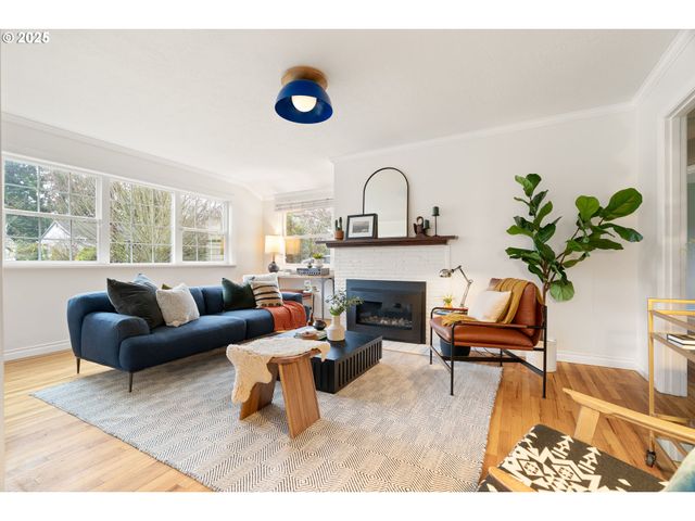 2834 Se 78TH Ave, Portland, OR 97206