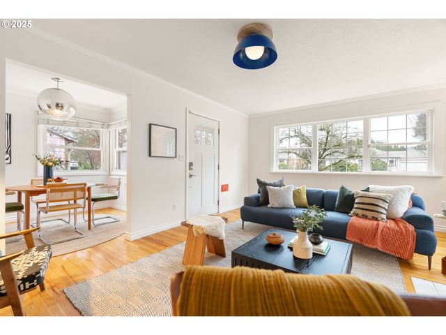 2834 Se 78TH Ave, Portland, OR 97206