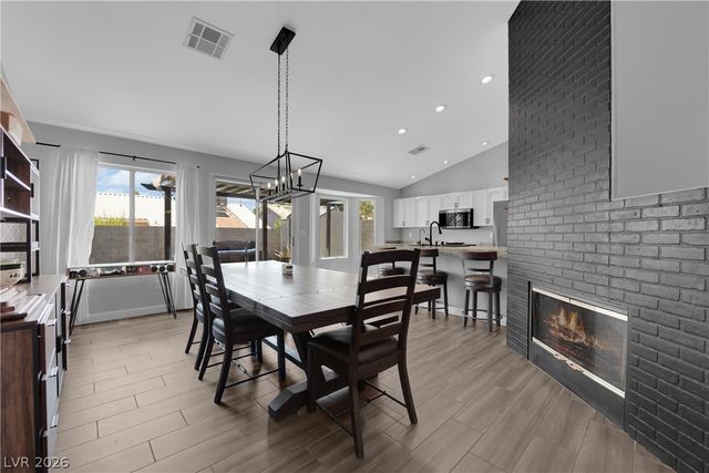 7729 White Grass Avenue, Las Vegas, NV 89131