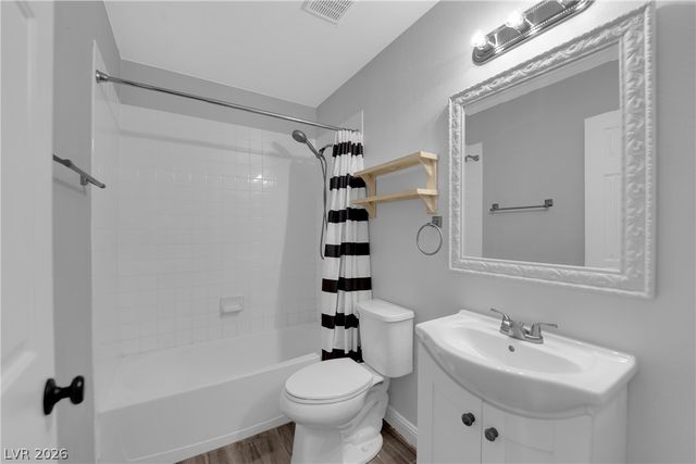 7729 White Grass Avenue, Las Vegas, NV 89131