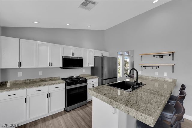 7729 White Grass Avenue, Las Vegas, NV 89131