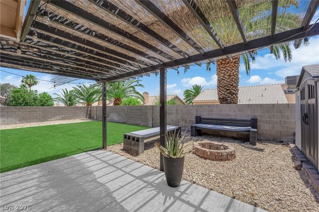 7729 White Grass Avenue, Las Vegas, NV 89131