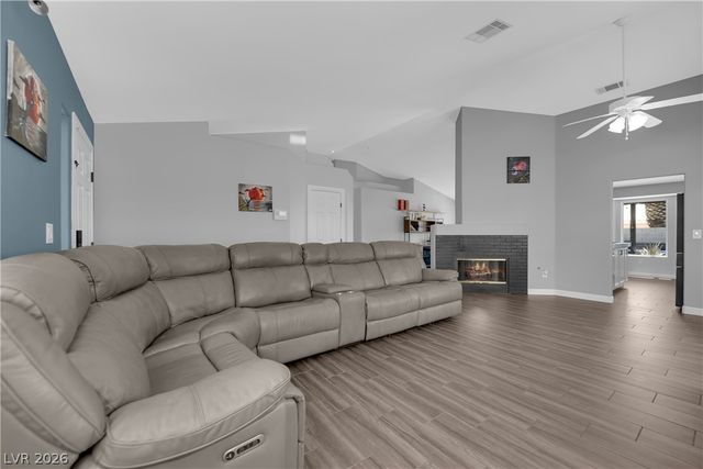 7729 White Grass Avenue, Las Vegas, NV 89131