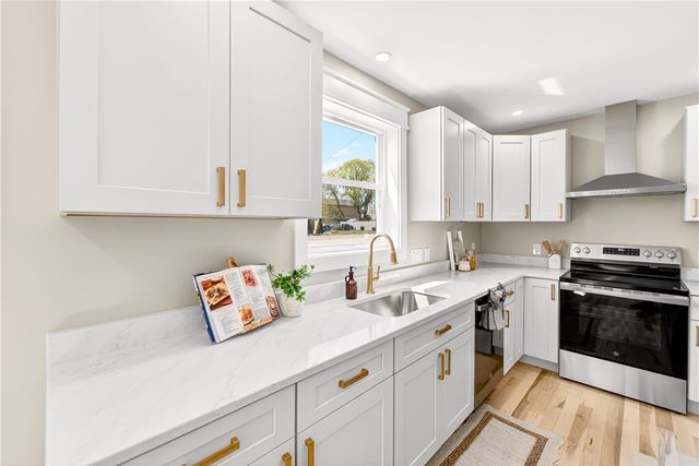 1455 Park Avenue 3, Cranston, RI 02920