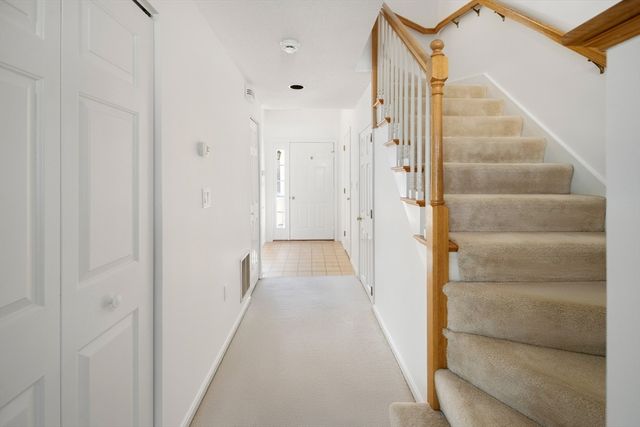 74 Hammond Place 74, Woburn, MA 01801