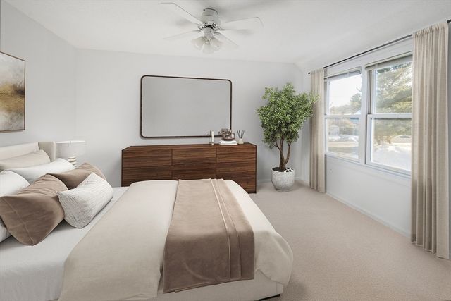 74 Hammond Place 74, Woburn, MA 01801