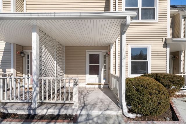 74 Hammond Place 74, Woburn, MA 01801