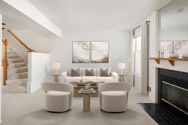 74 Hammond Place 74, Woburn, MA 01801