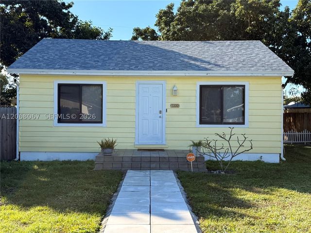 2330 Scott St, Hollywood, FL 33020