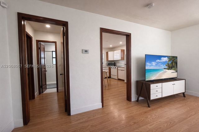 2330 Scott St, Hollywood, FL 33020