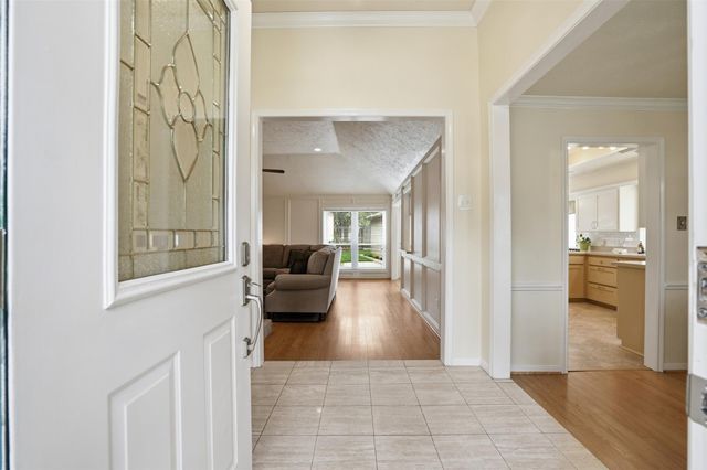 15810 Echo Lodge Drive, Houston, TX 77095