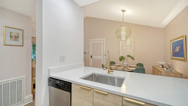 740 WHITE PINE TREE ROAD 205, Venice, FL 34285