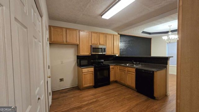 498 Shadowmoore Drive, Riverdale, GA 30274