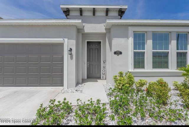 2792 Pinwherry Street NW, Palm Bay, FL 32907