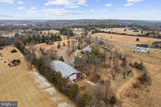 20043 GLEEDSVILLE RD, Leesburg, VA 20175