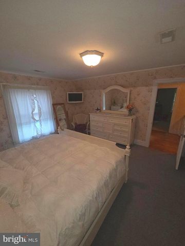 235 PINE RD, Hammonton, NJ 08037