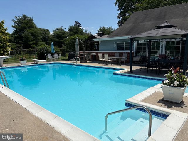 235 PINE RD, Hammonton, NJ 08037