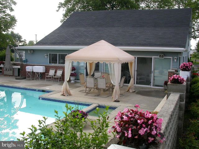 235 PINE RD, Hammonton, NJ 08037