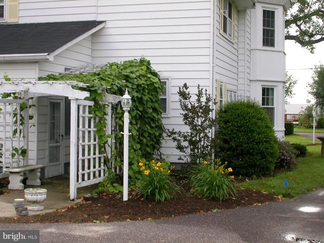 235 PINE RD, Hammonton, NJ 08037