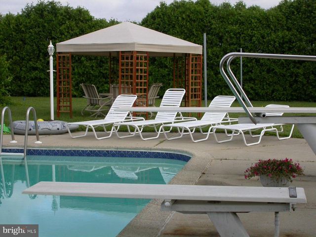 235 PINE RD, Hammonton, NJ 08037