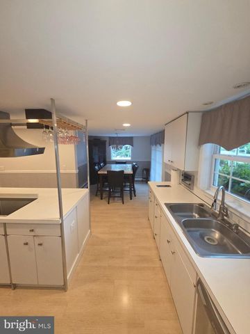 235 PINE RD, Hammonton, NJ 08037