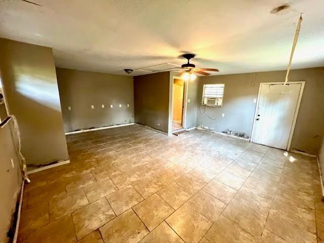 7233 Villere Dr, Baker, LA 70714